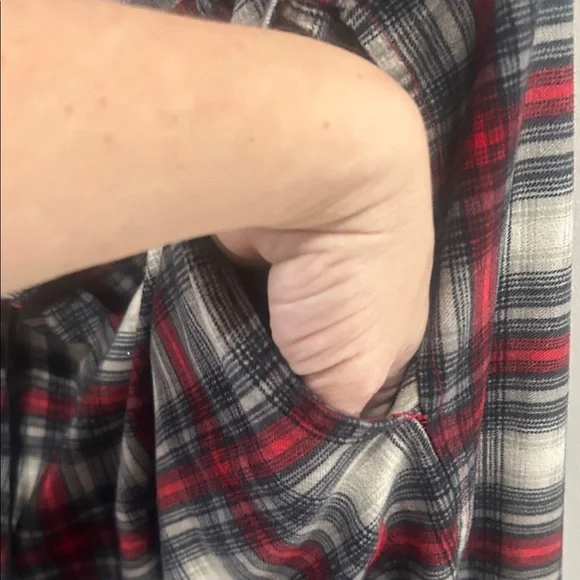 Nautica Plaid sleepwear in Red and Gray - Picture 6 of 8